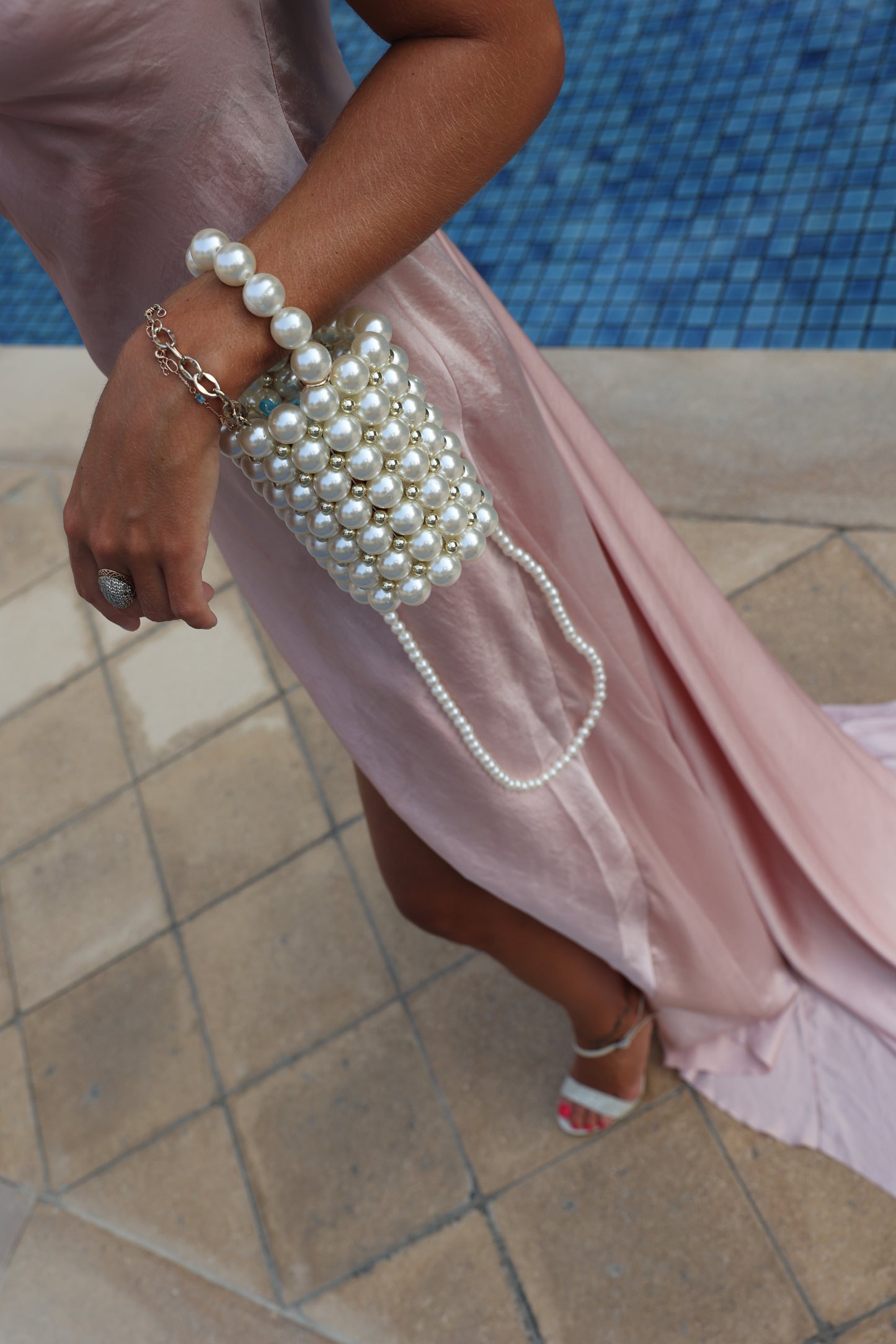 Pearl basket